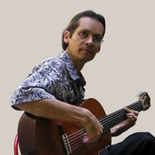 Luis Zea