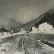 Descending the Ruins of Aura