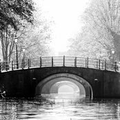 Sings Borrowed Songs in De Pijp