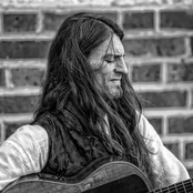 Estas Tonne