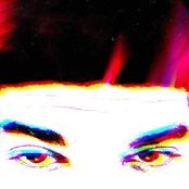 War (feat. Qt) - Single