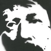 Daniel Ögren med vänner tolkar Allan Edwall