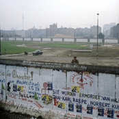 Berlin Wall, West Berlin / Berlin Wall, East Berlin