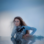 Mia Edem Me Hamilo Enikio