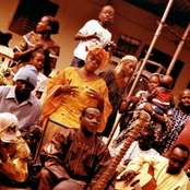 toumani diabaté's symmetric orchestra