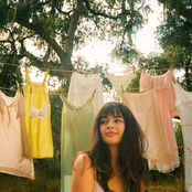 Ella Luna: Anything to Make It Loud