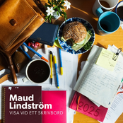 Visa vid ett skrivbord