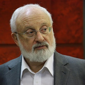 Rav Michael Laitman singing