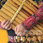 Entre canto y esperanza