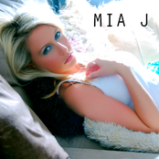 Mia J