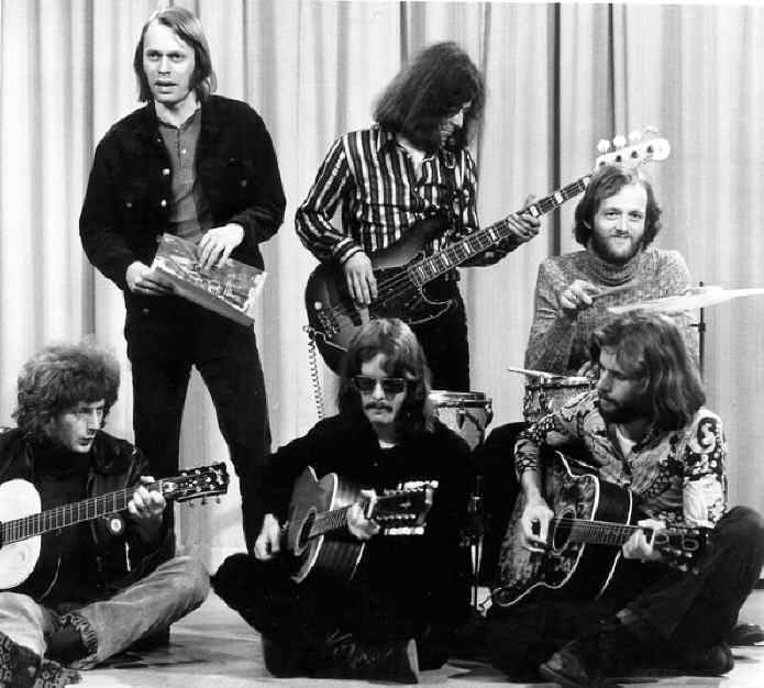 Ihre kinder. Ihre kinder. Meinhard группа kinder der sterne. Kinder album художник. Ihre kinder.