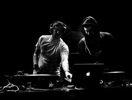 Avatar de MSTRKRFT feat. John Legend