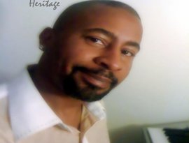 Avatar for Lester Loyd