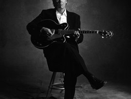 John Hiatt のアバター