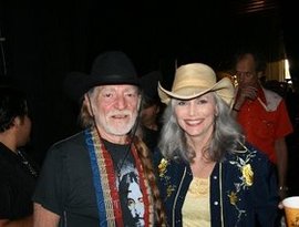 Emmylou Harris with Willie Nelson のアバター