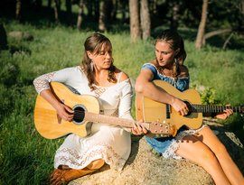 The Emmitt Sisters 的头像