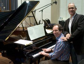 Hans Zimmer/James Newton Howard için avatar