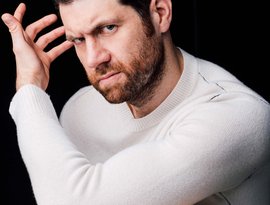 Billy Eichner のアバター