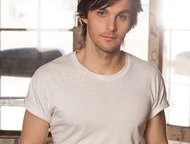 Avatar for Charlie Worsham