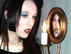 Allie X のアバター
