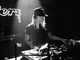 Что такое bass house. Смотреть фото Что такое bass house. Смотреть картинку Что такое bass house. Картинка про Что такое bass house. Фото Что такое bass house