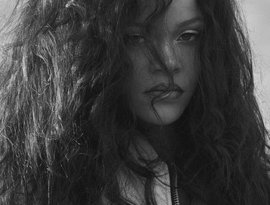 Rihanna 的头像