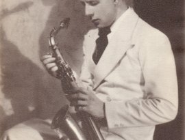 Rudy Vallée 的头像