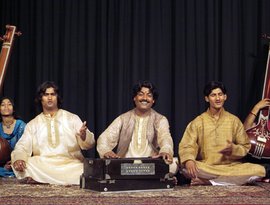 The Mallik Family 的头像