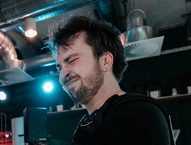 Ricky West 的头像