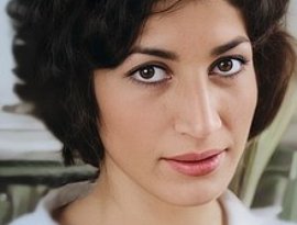 فروغ فرخزاد 的头像