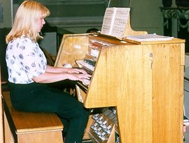 Zsuzsa Elekes 的头像