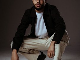 Aymen 的头像
