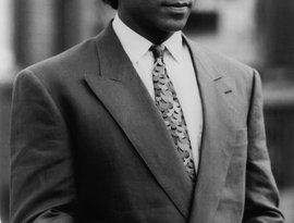 Philip Michael Thomas 的头像