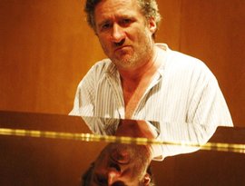 Jon Cleary 的头像