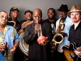 Dirty Dozen Brass Band featuring Norah Jones 的头像