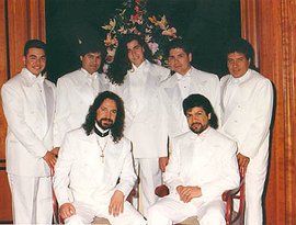 Avatar for Los Bukis