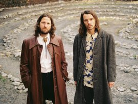 Illiterate Light 的头像