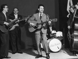 Avatar for Lonnie Donegan & His Skiffle Group
