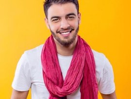 yalnız yürüyen adam görselleri cv hazırlama programı