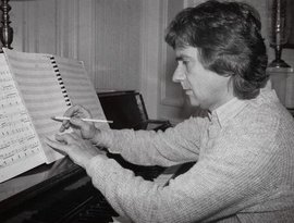 Dudley Moore 的头像