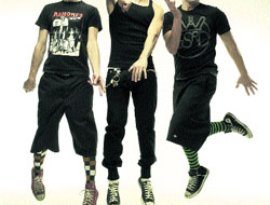 Maximum Decibels: Today's Rock Hits