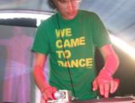 DJ Naamat 的头像