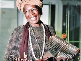 Stella Chiweshe のアバター