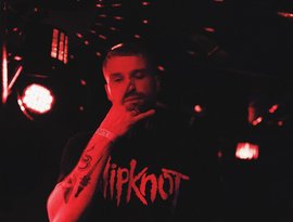 SIKDOPE 的头像