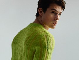 Nicholas Galitzine 的头像