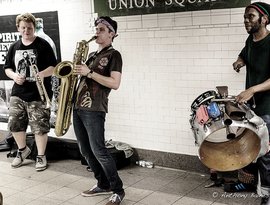 Avatar for TOO MANY ZOOZ