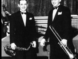Dorsey Brothers & Their Orchestra 的头像