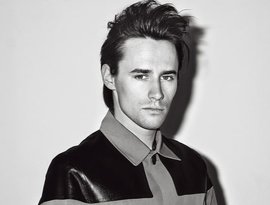 Аватар для Reeve Carney