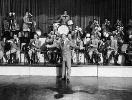 Аватар для Kay Kyser & His Orchestra