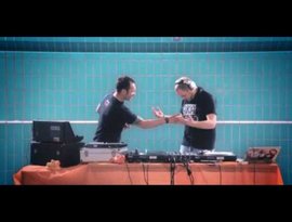 AKA AKA & UMAMI 的头像